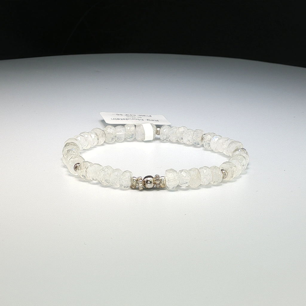 Armband aus facettiertem Regenbogen-Mondstein