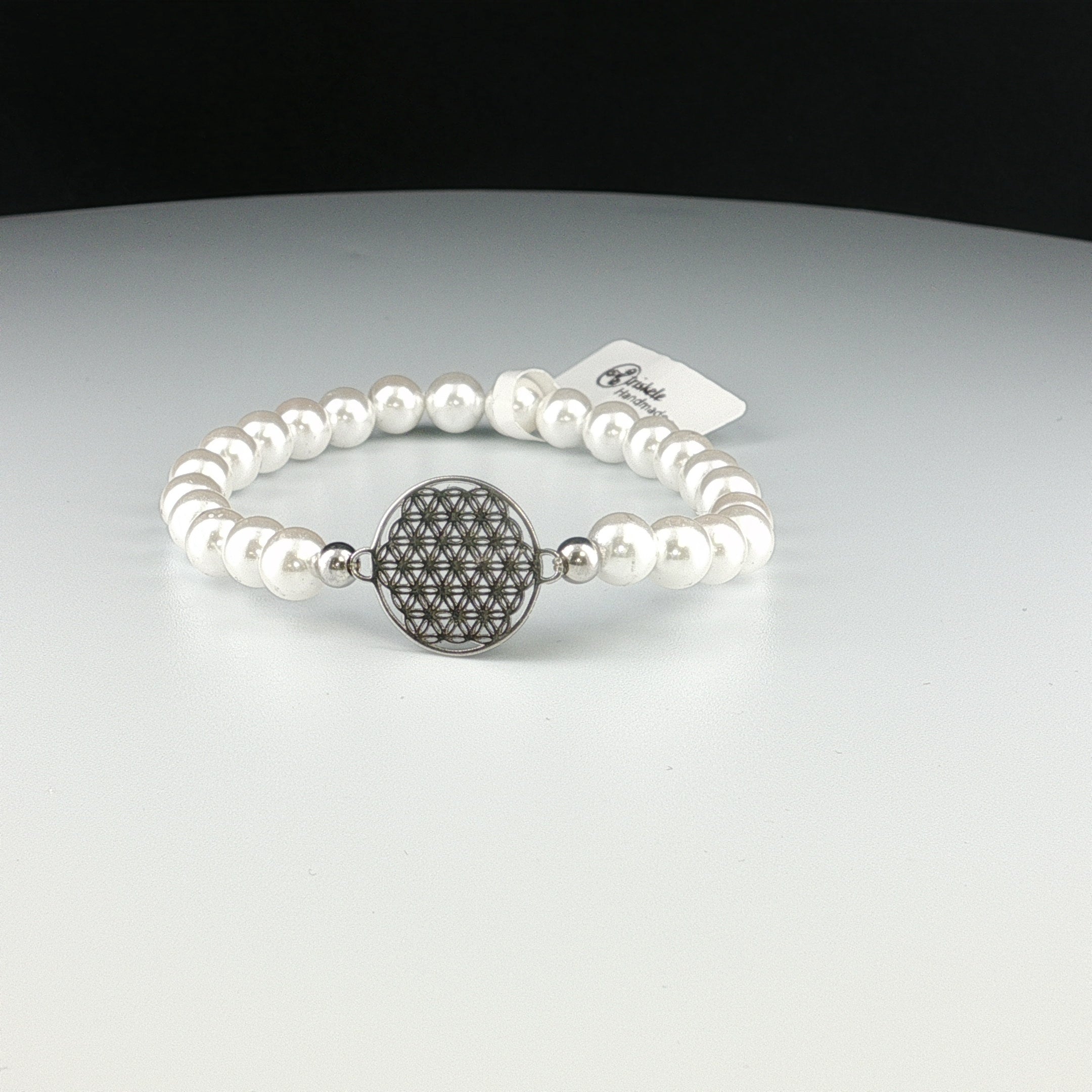 Armband aus Muschelperlen