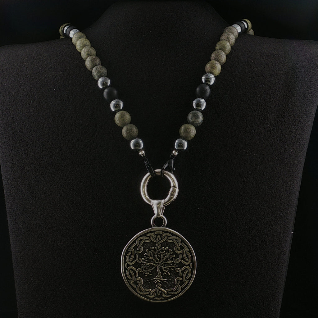 Elegante Herrenkette aus Serpentin mit Onyx- und Hämatit-Kugeln