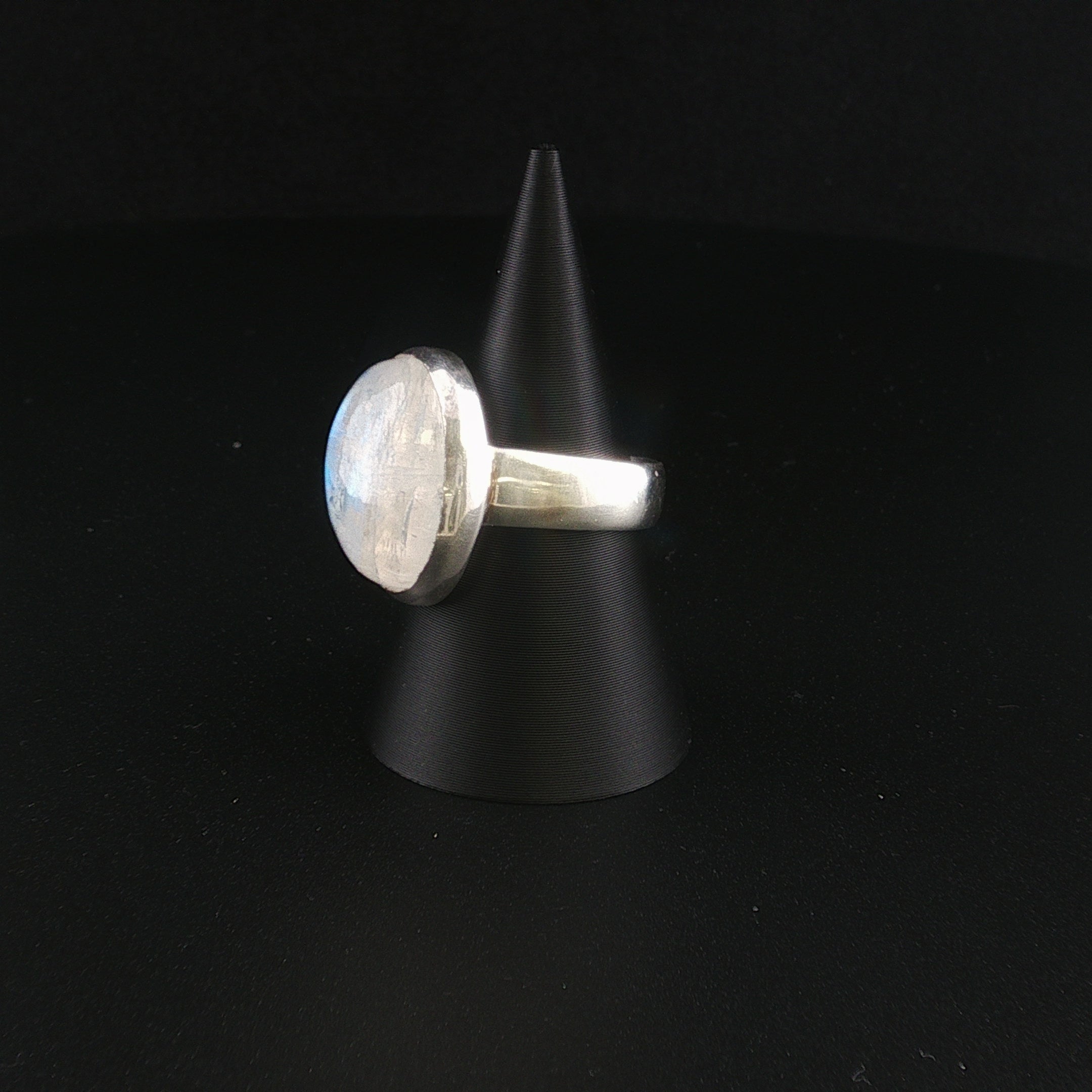 Mondstein Ring