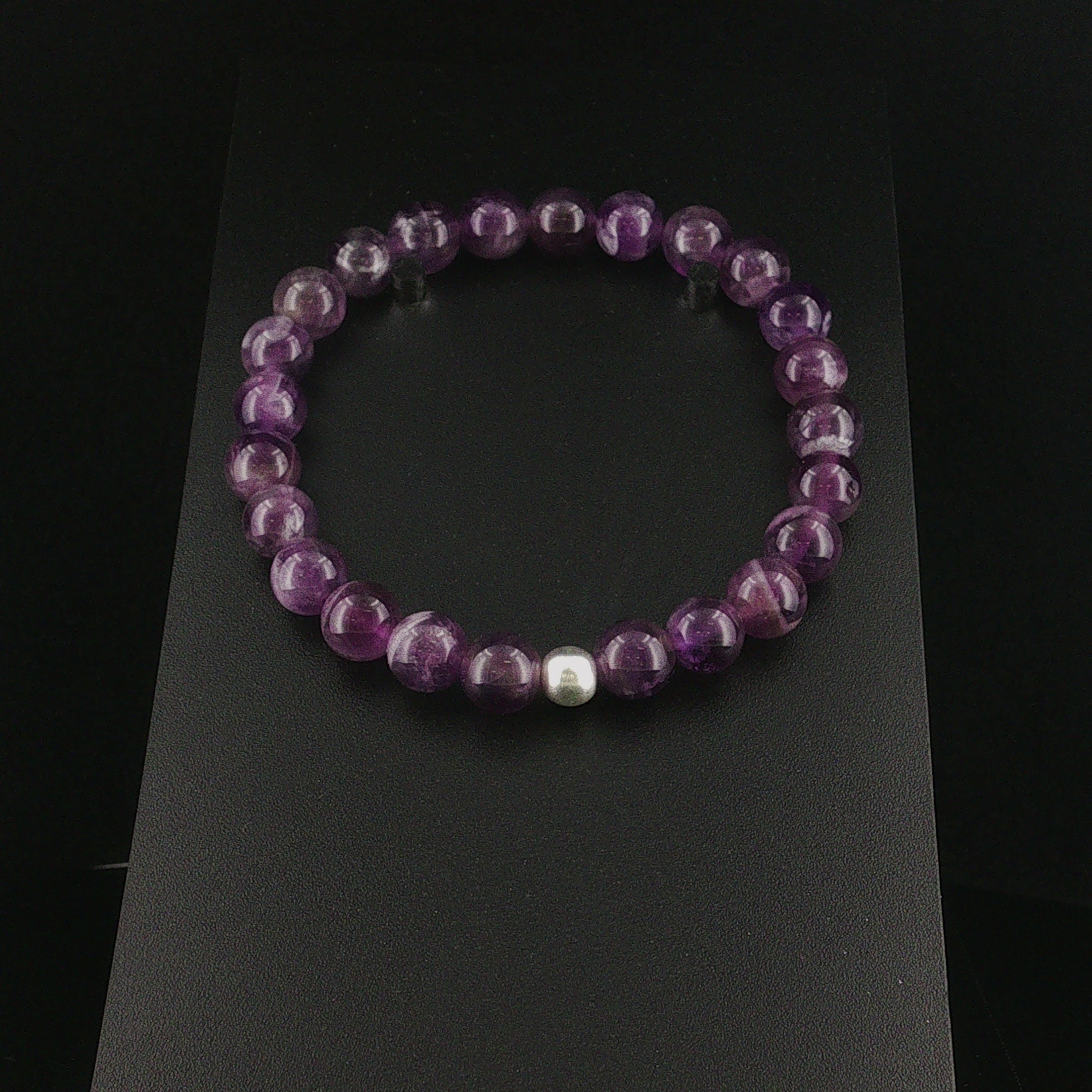 Exklusives Amethyst-Armband mit Akzentperle aus Silber