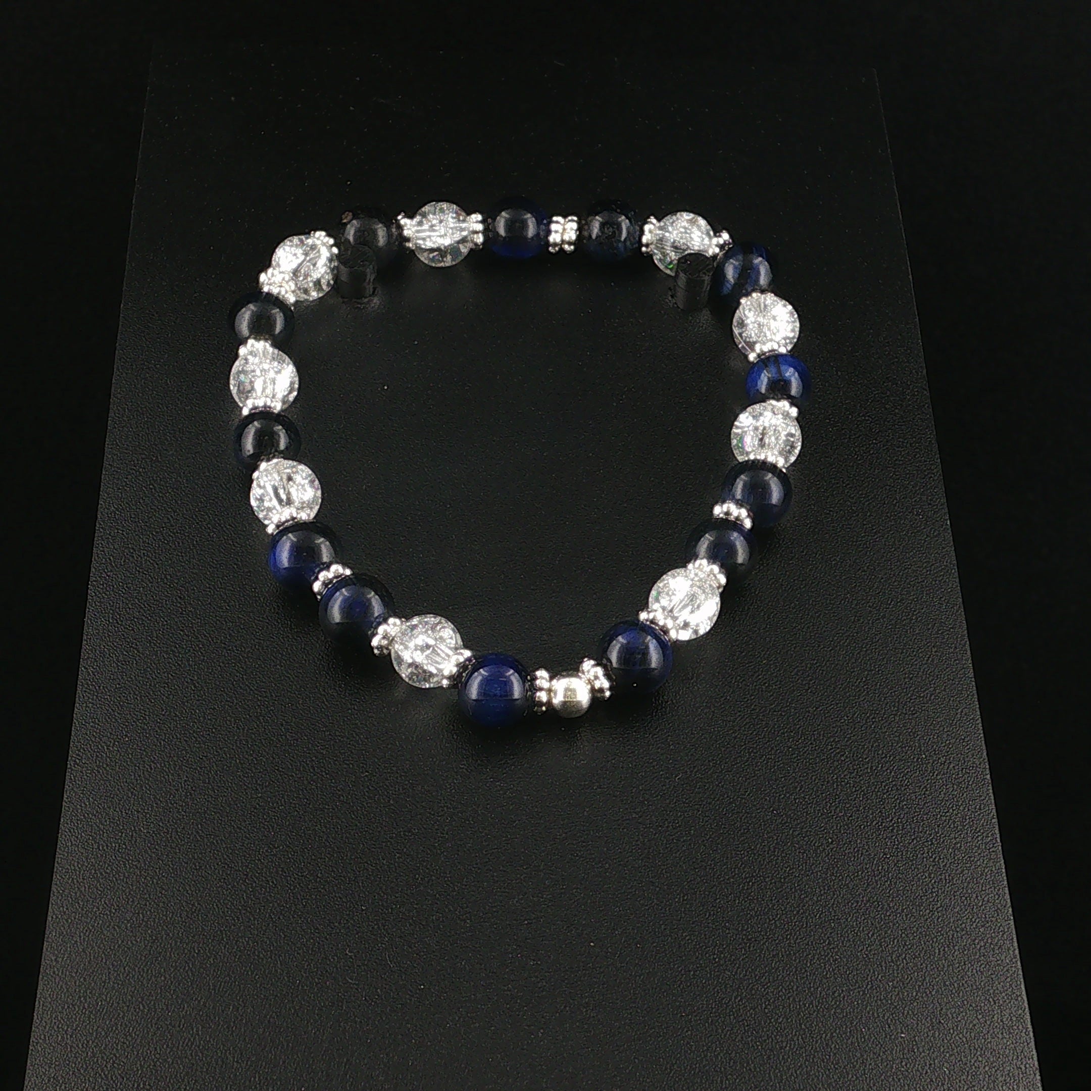 Armband aus Bergkristall und blauem Tigerauge