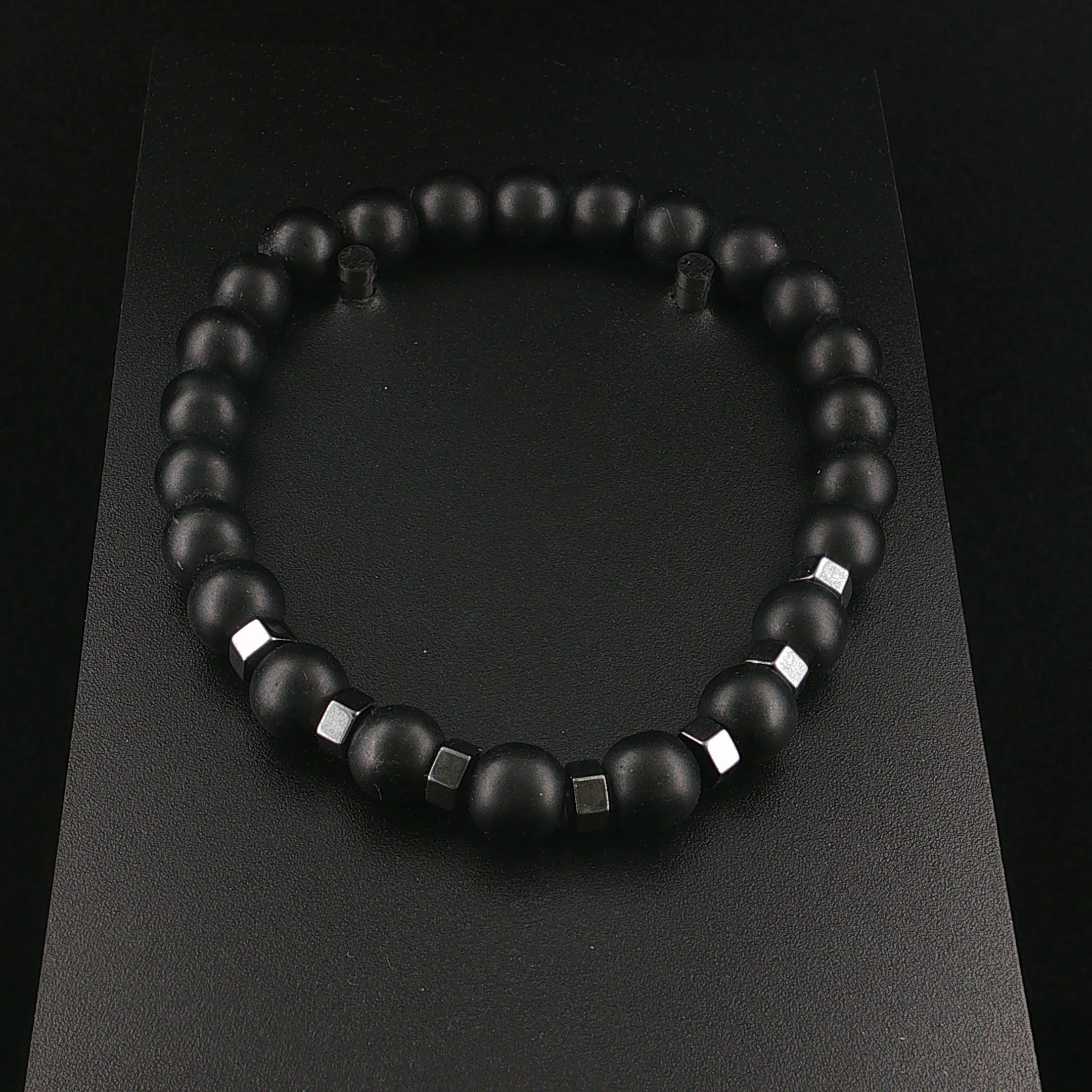 Herren Onyx-Armband mit quadratischen Hämatit-Akzenten