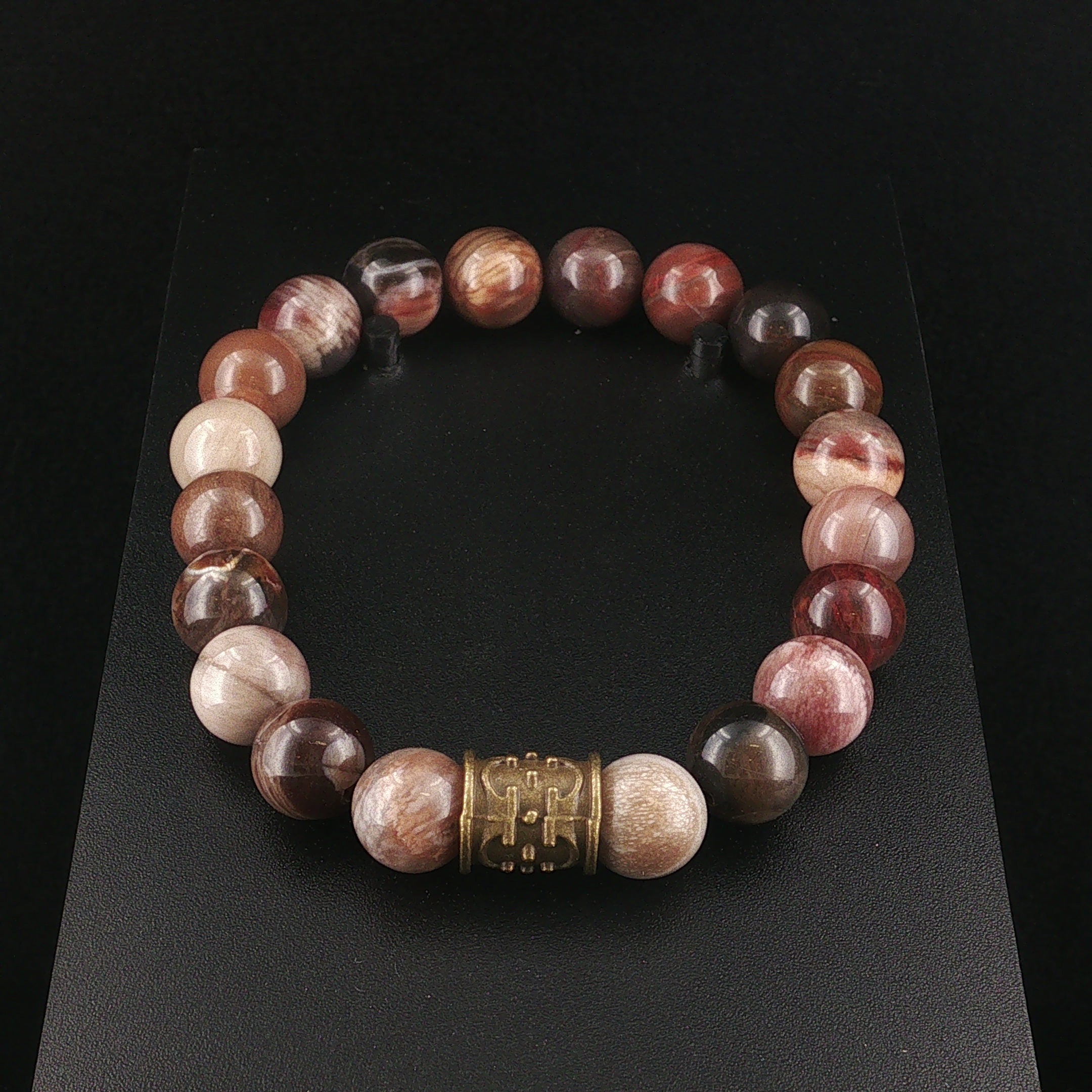 Armband aus versteinertem Holz