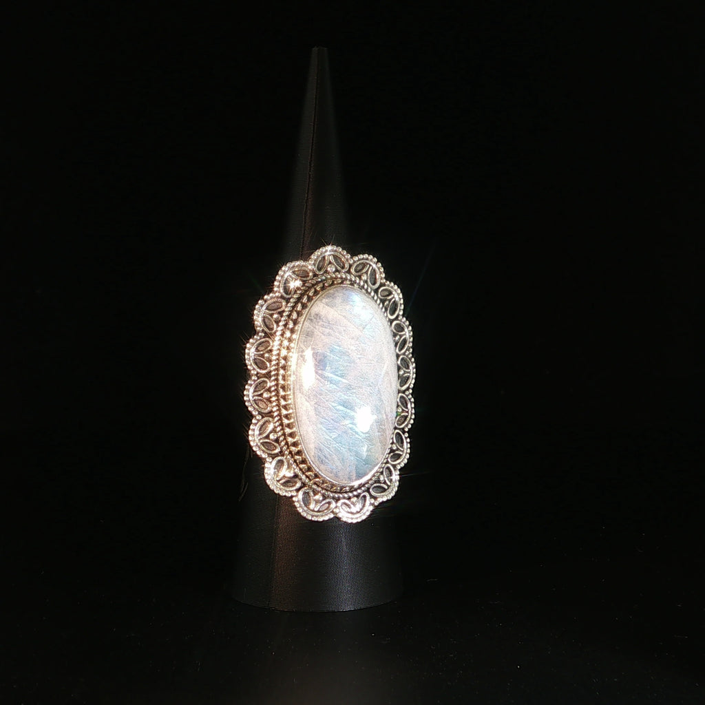 Vintage-Stil Cocktailring mit Regenbogen Mondstein in Silber