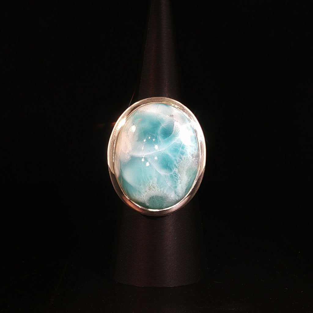 Silberring mit grossem ovalen Larimar