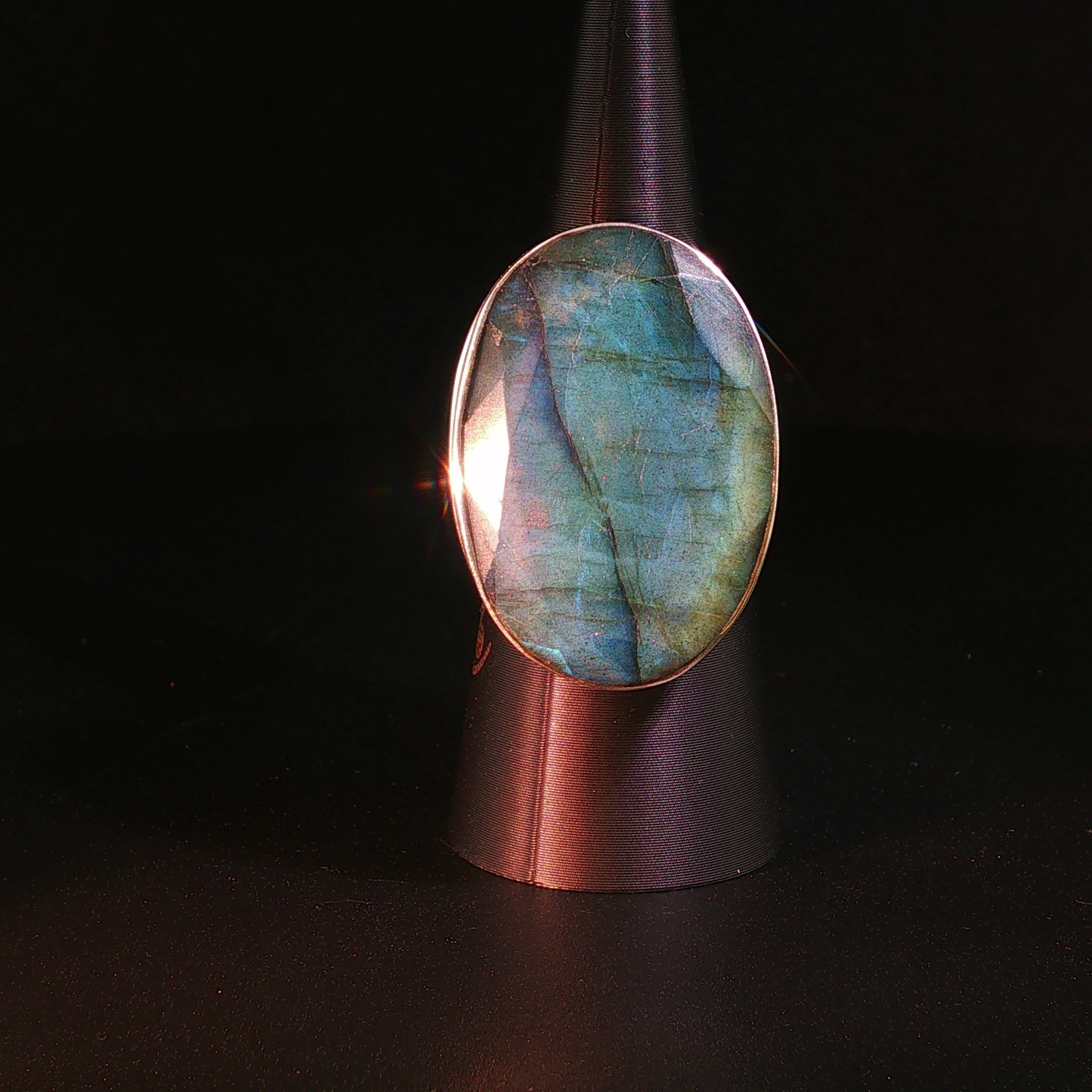 markanter Labradorit Ring