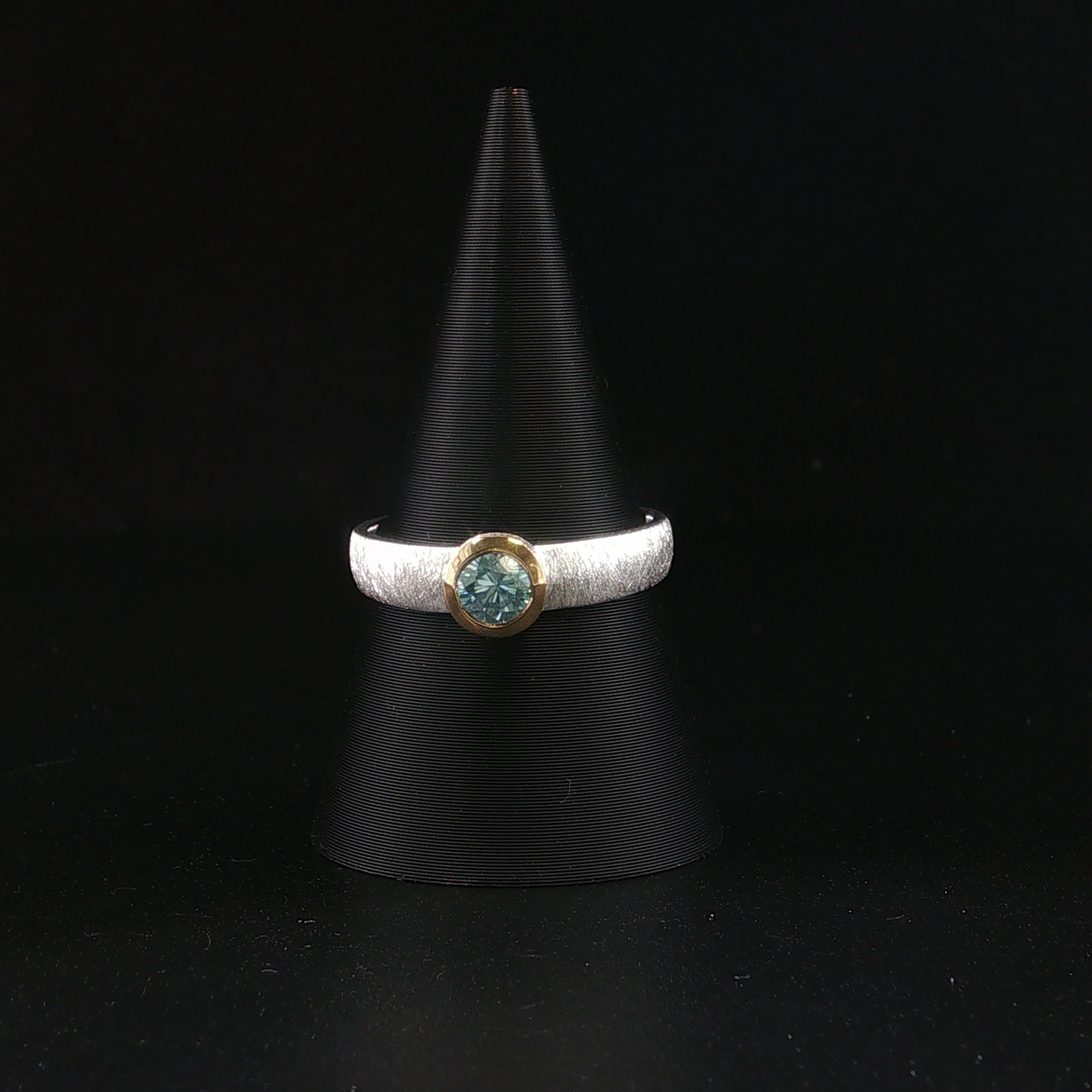 Zirkon Ring