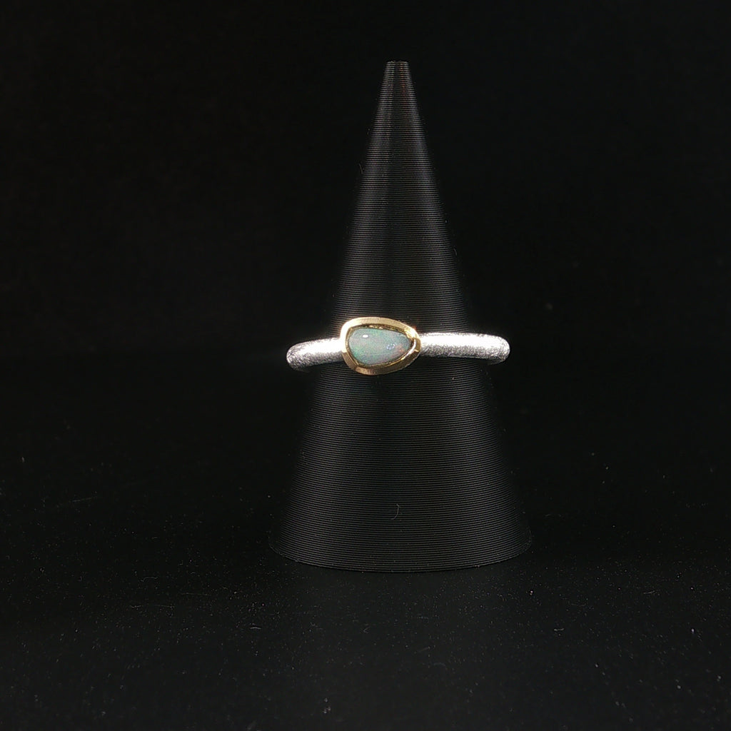 Edelopal Ring