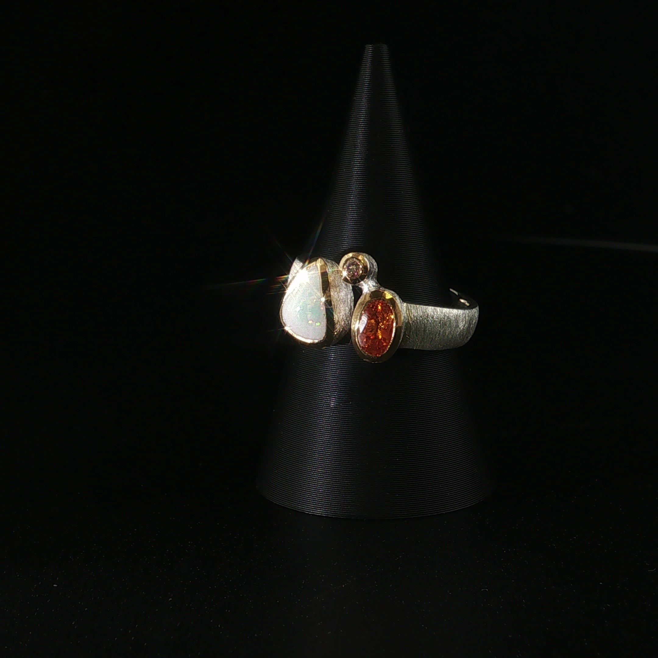 Edelopal & Mandaringranat Ring