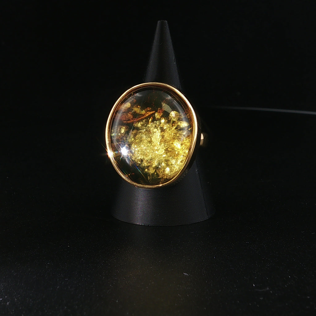 grüner Bernstein Ring