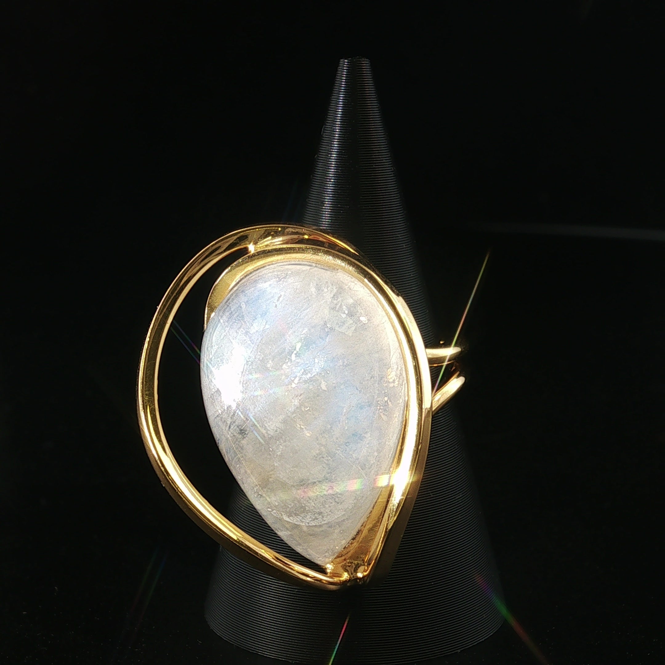 Regenbogen Mondstein Ring